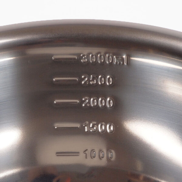 Bol en inox diamètre 24 cm avec graduations Bol en inox diamètre 24 cm avec graduations